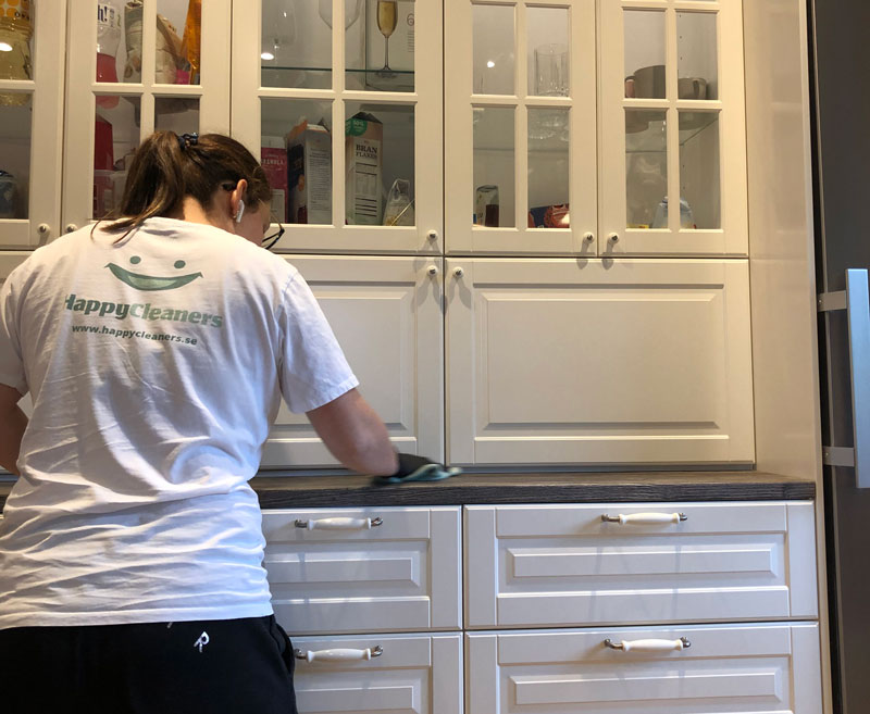 happy cleaners home cleaning